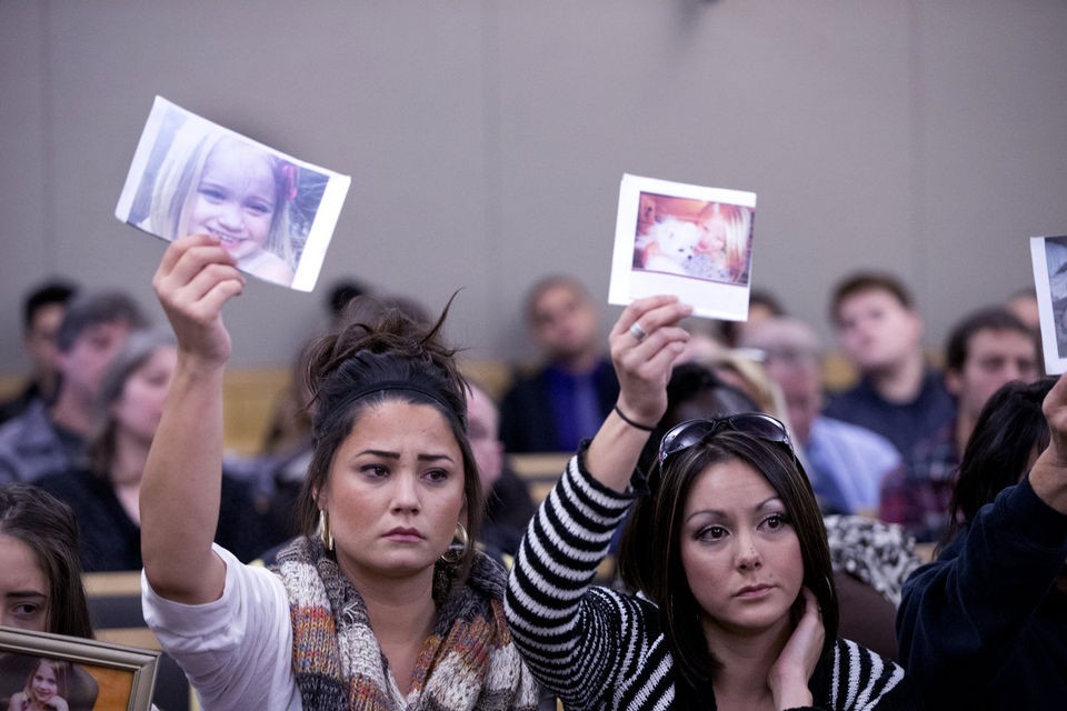 Mothers come together to remember 7-year old who died tragically after being struck on the sidewalk in Vancouver, WA by a stoned driver. Photo: Oregonlive