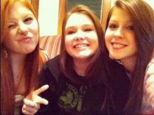 Rachel Shoaf, Skylar Neese and Shelia Eddy, photo CBS News